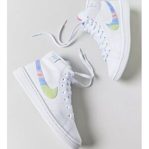 Nike Court Royale 2 Mid Women’s Sneaker Tie Dye Size 8